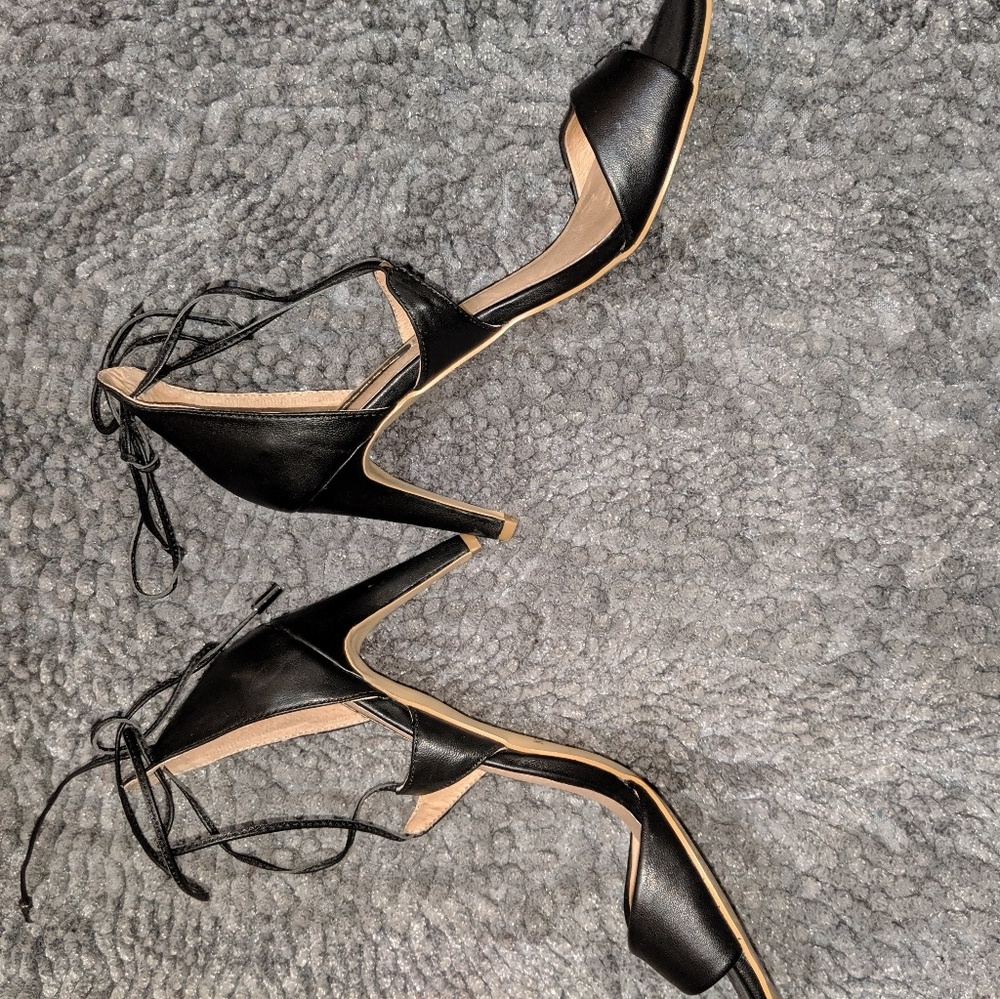 Ava Aiden heels